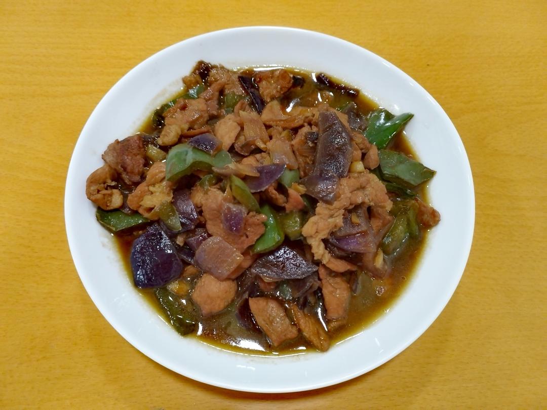 下饭菜：洋葱青椒炒肉片