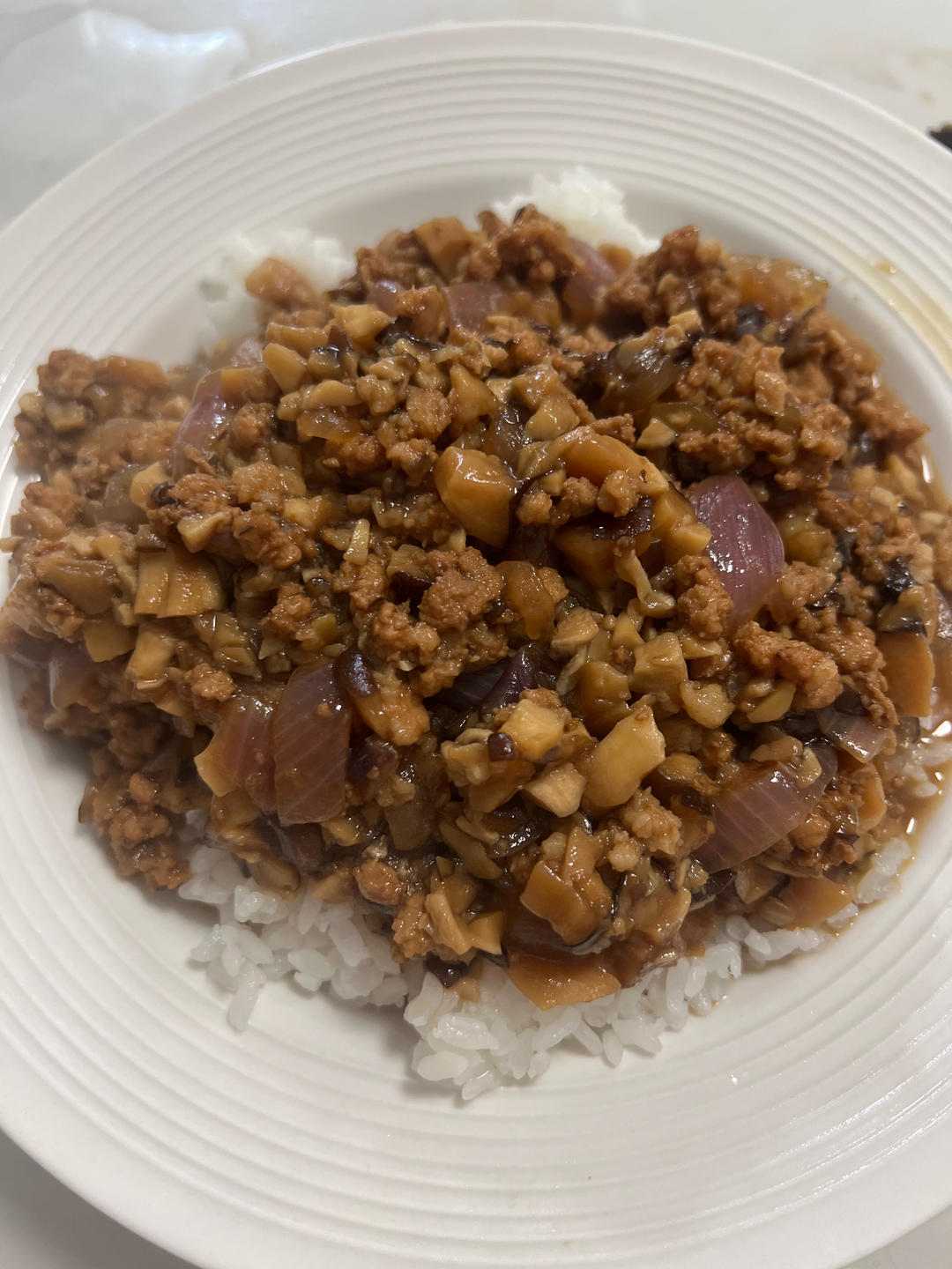 好吃到停不下来的卤肉饭