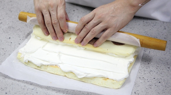 奶牛蛋糕卷+长颈鹿蛋糕卷的做法 步骤18