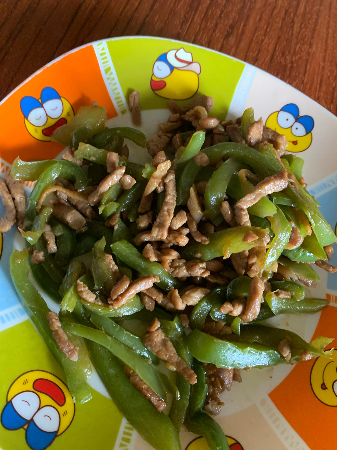 厨师长教你：“青椒肉丝”的正宗做法，色香味俱全