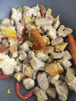 红烧牛肉炖炖白萝卜的做法 步骤5