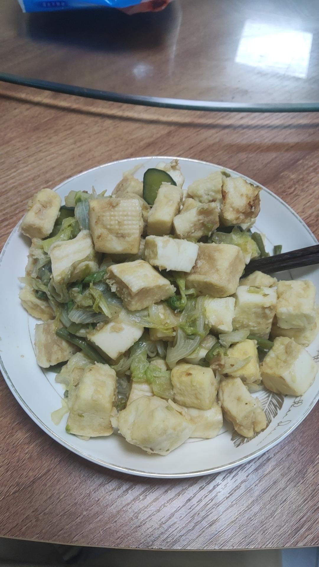 无语了！男友夜宵连续吃了一个月的炒馒头