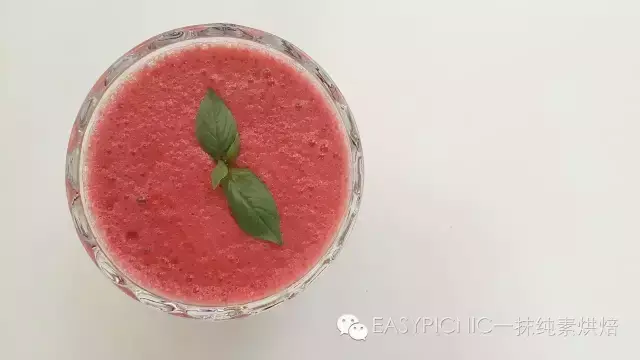 100个easy-to-make菜谱84 | 红菜头香蕉汁的做法