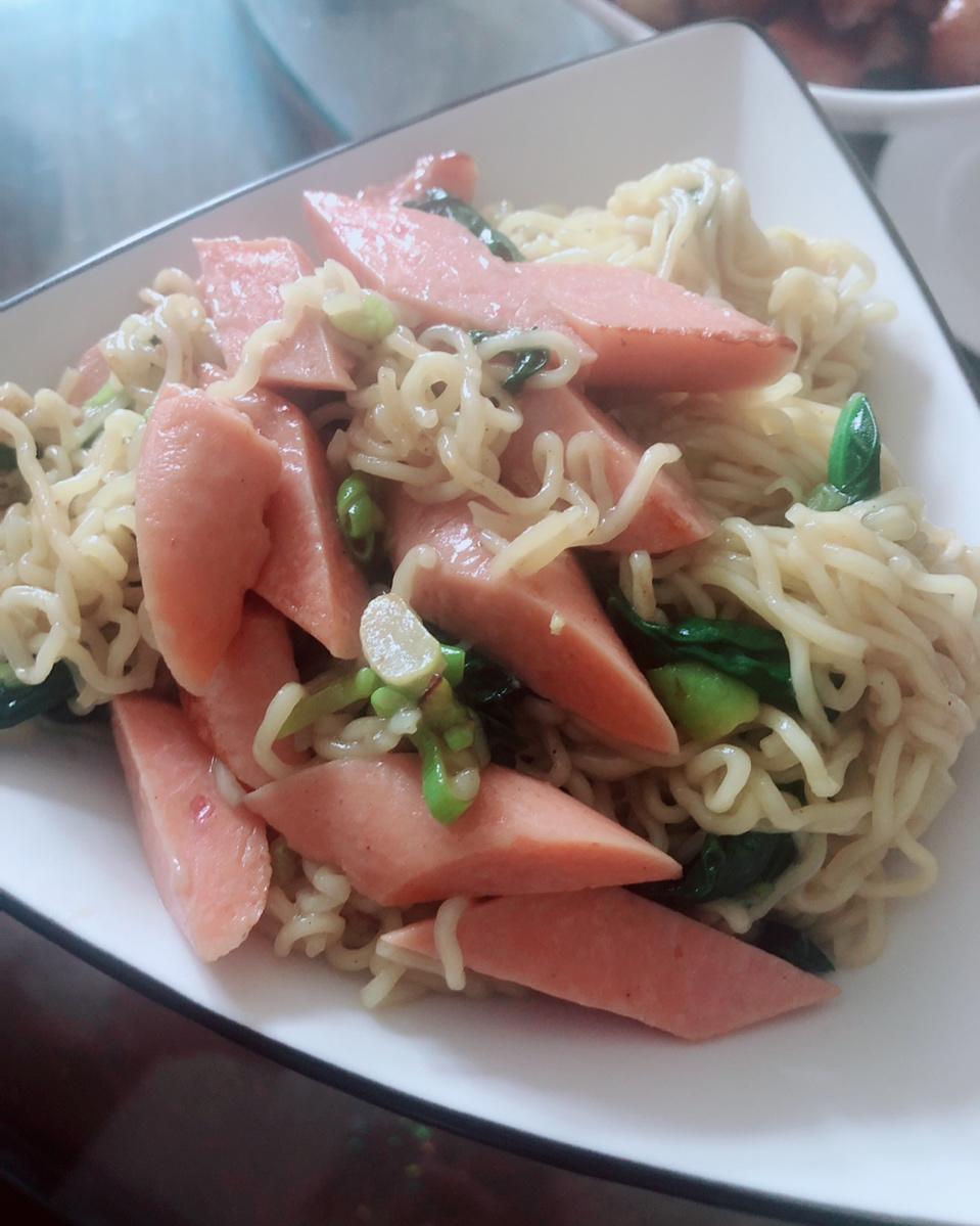 超级好吃的炒方便面