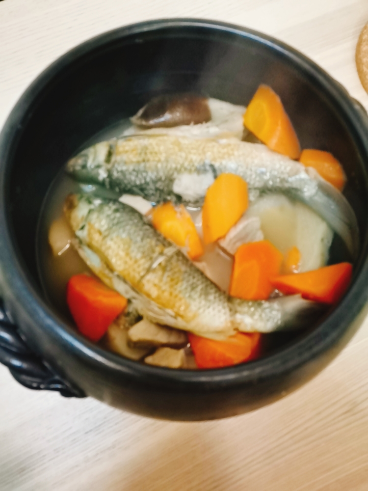 陈皮粉葛鲮鱼汤的做法