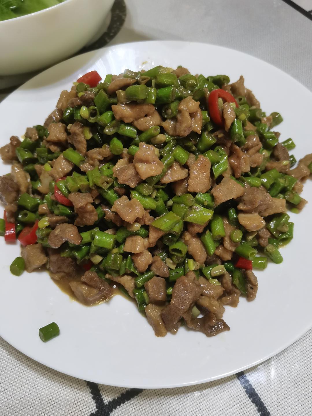 超简单的家常下饭菜猪肉末辣炒豆角