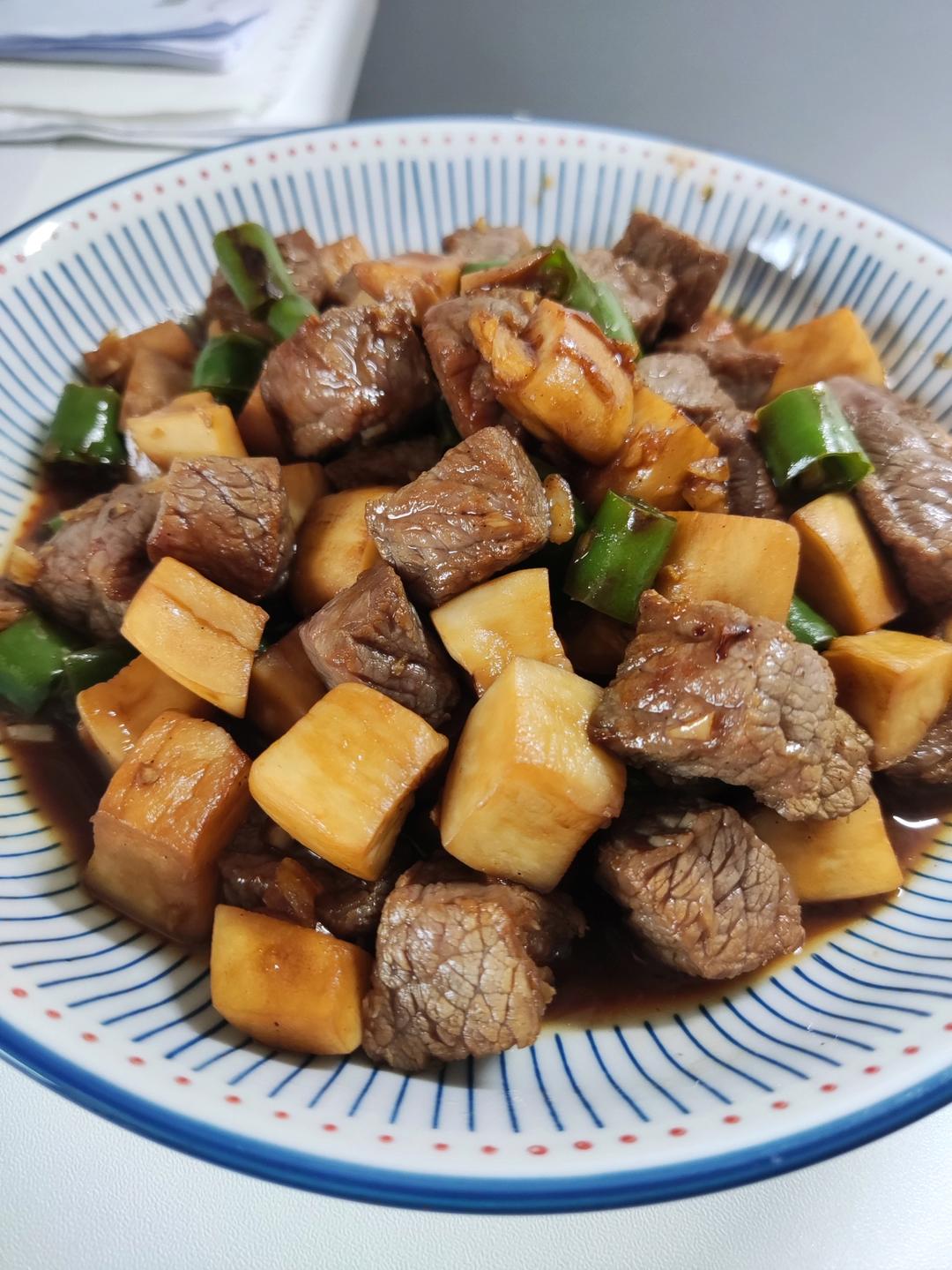 黑椒杏鲍菇牛肉粒