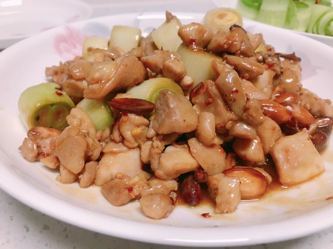 眉州东坡酒楼版宫保鸡丁（多次品尝口感高度一致）