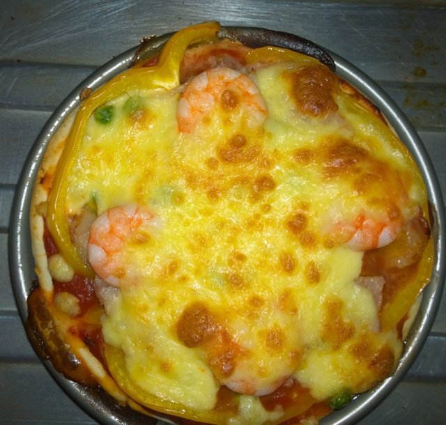 厚底鲜虾培根披萨