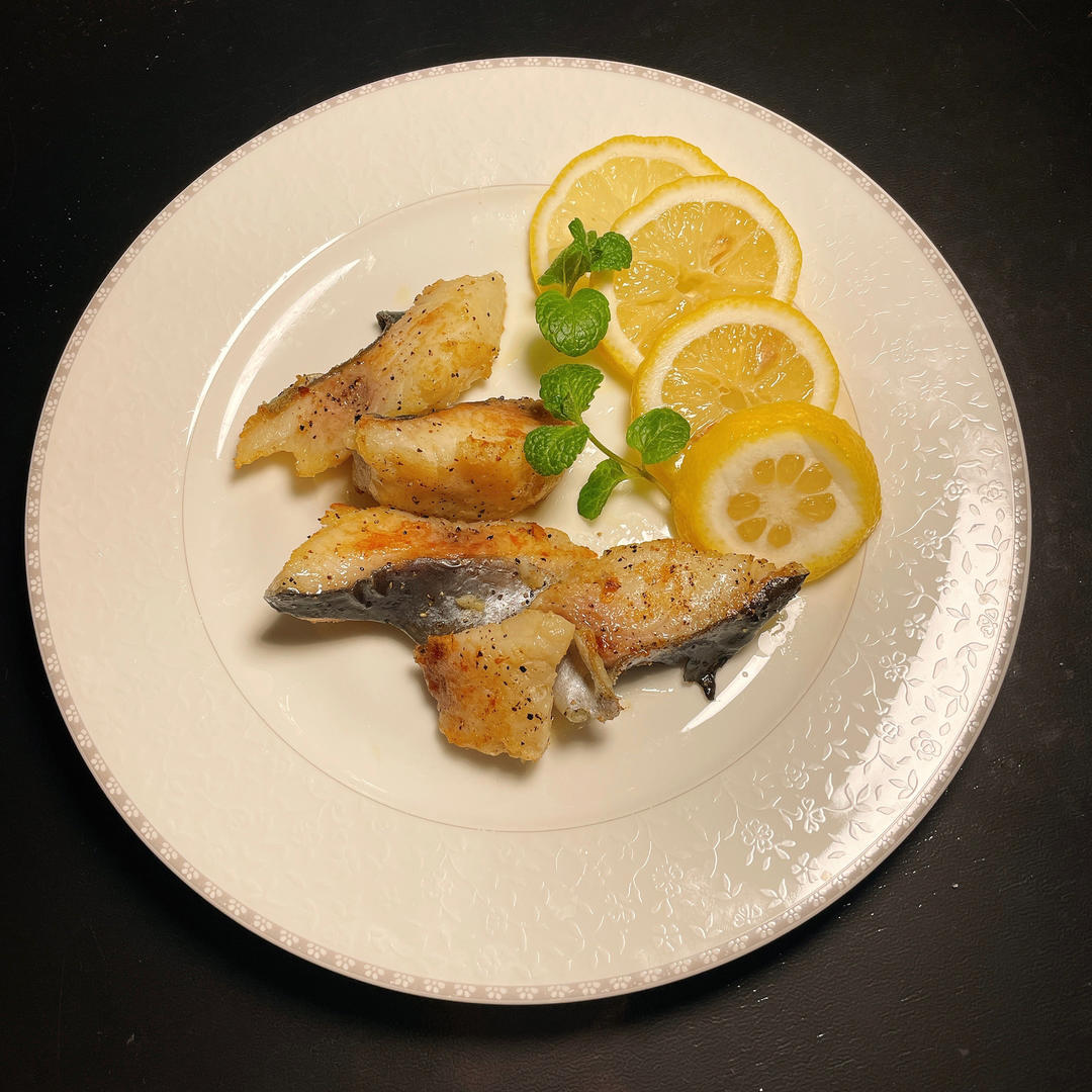 香煎龙利鱼——fit食谱系列
