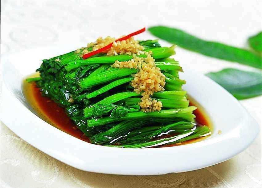 姜汁菠菜的做法