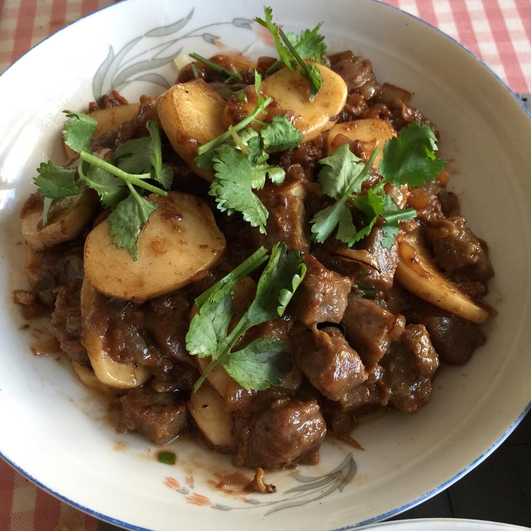 黑椒年糕牛肉粒