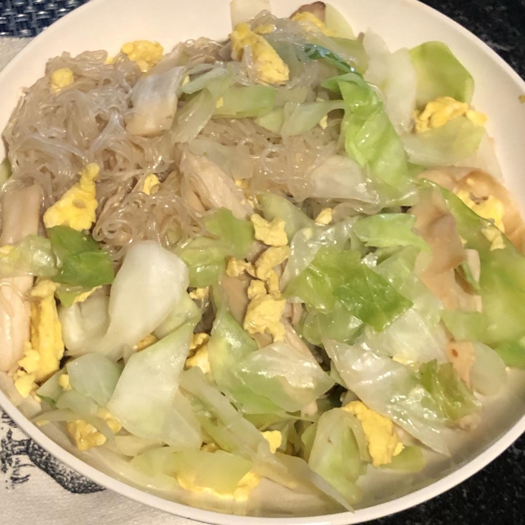 粉丝包菜杏鲍菇炒鸡蛋