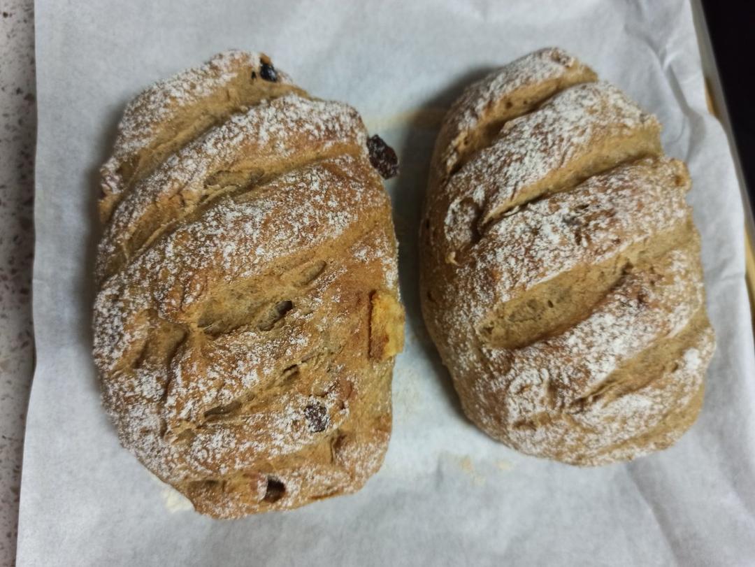 无糖无油全麦坚果面包 免揉版（12升小烤箱版）