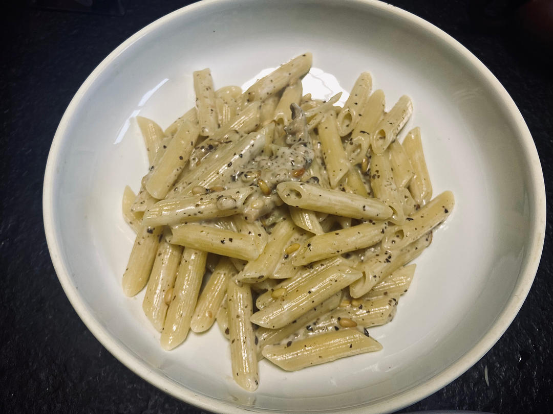 黑松露火腿奶油意面