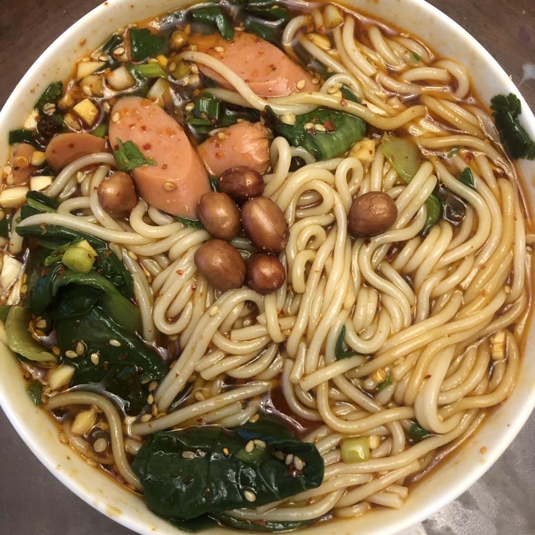 厨房小白都会的超级简单过瘾的酸辣粉