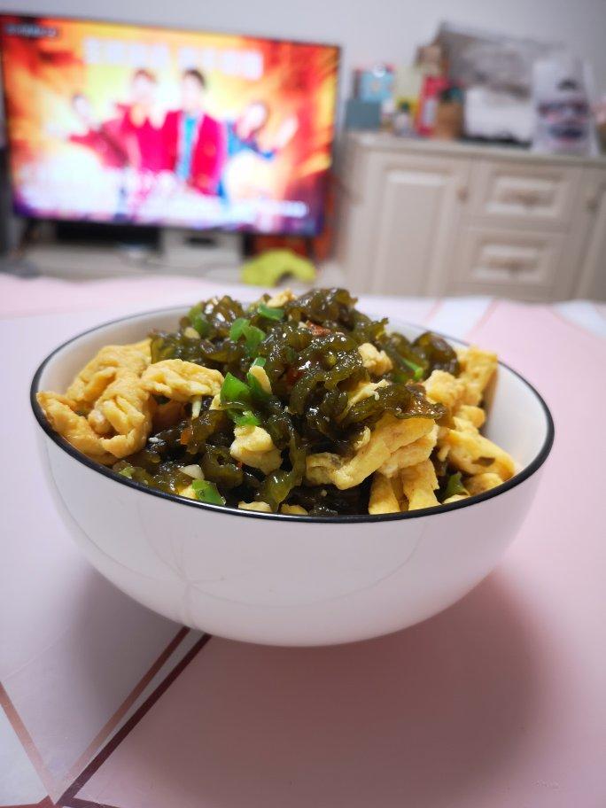 地皮菜炒鸡蛋