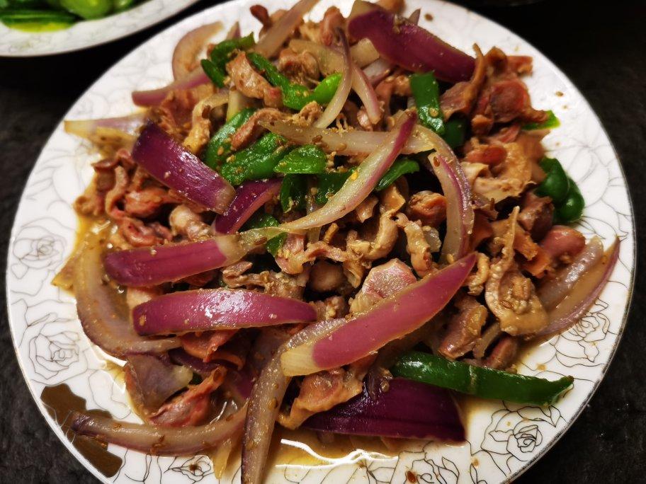 孜然洋葱炒鸡胗