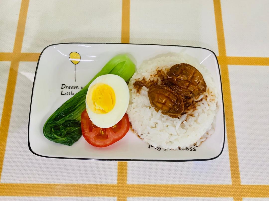 鲍鱼卤肉饭