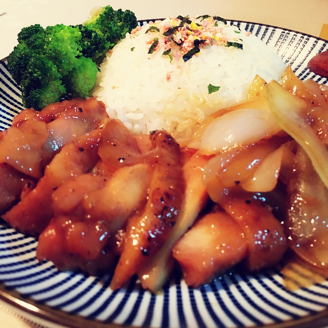 照烧鸡腿饭