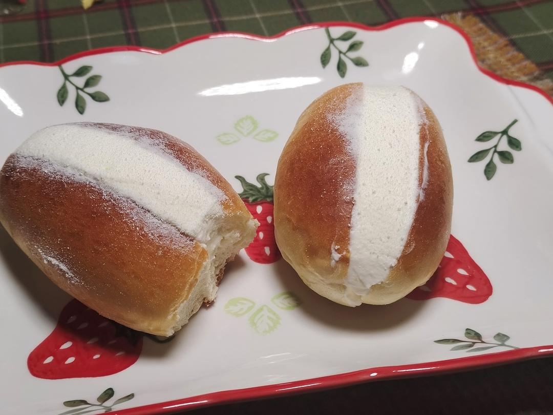 鲜奶油面包