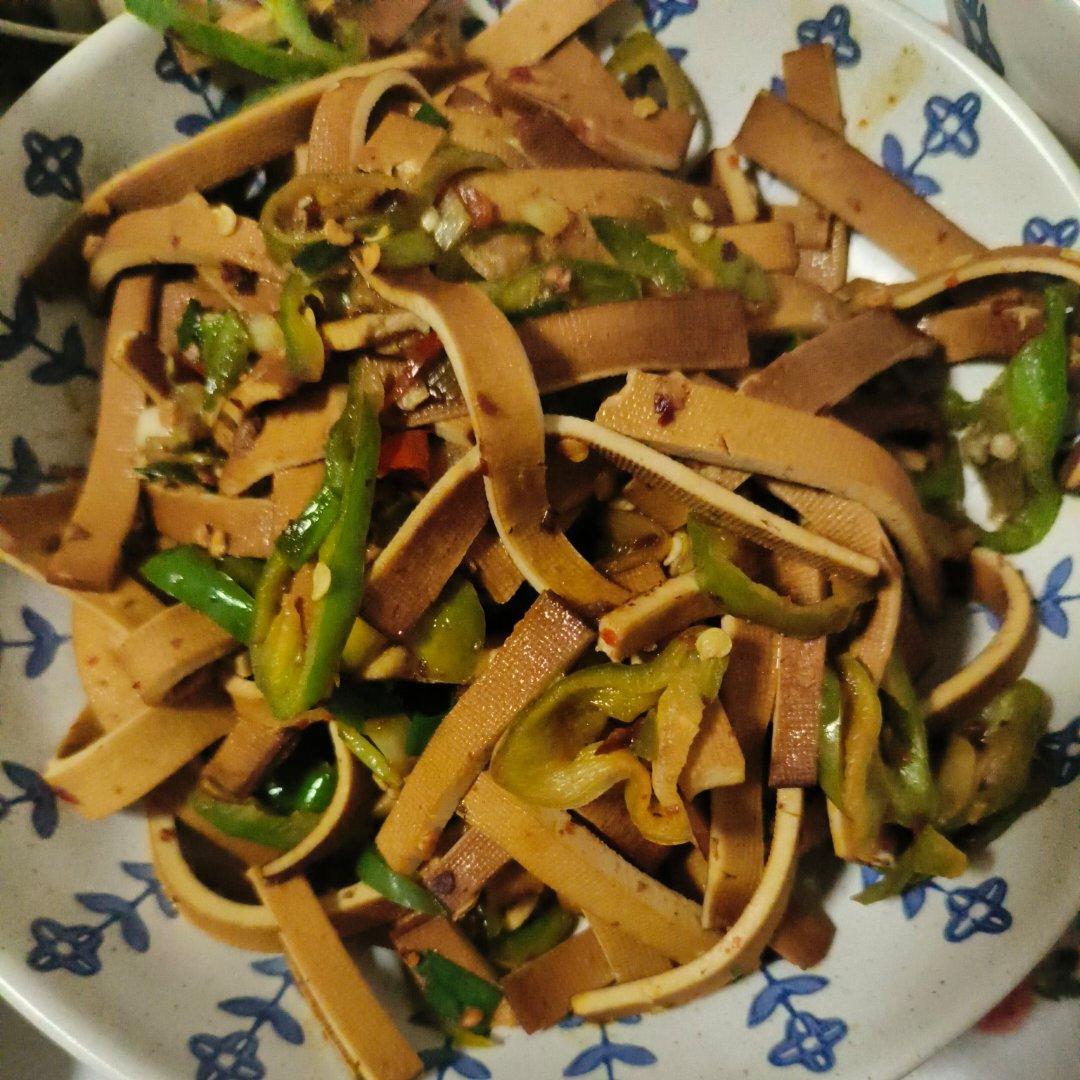 青椒炒香干