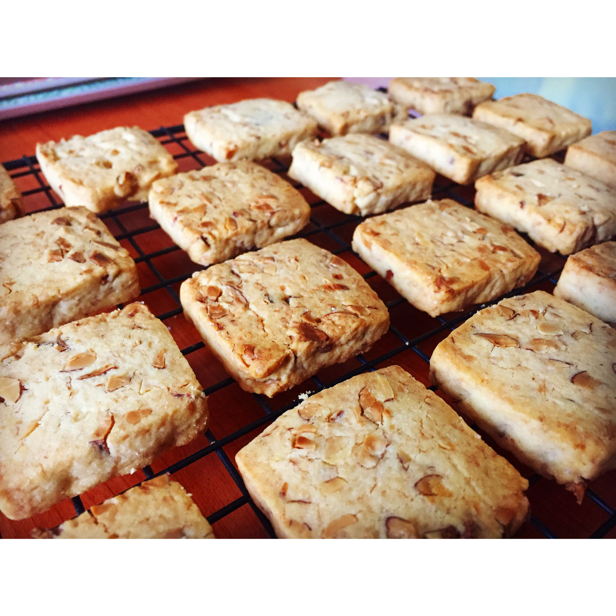 蓝带的杏仁香脆饼