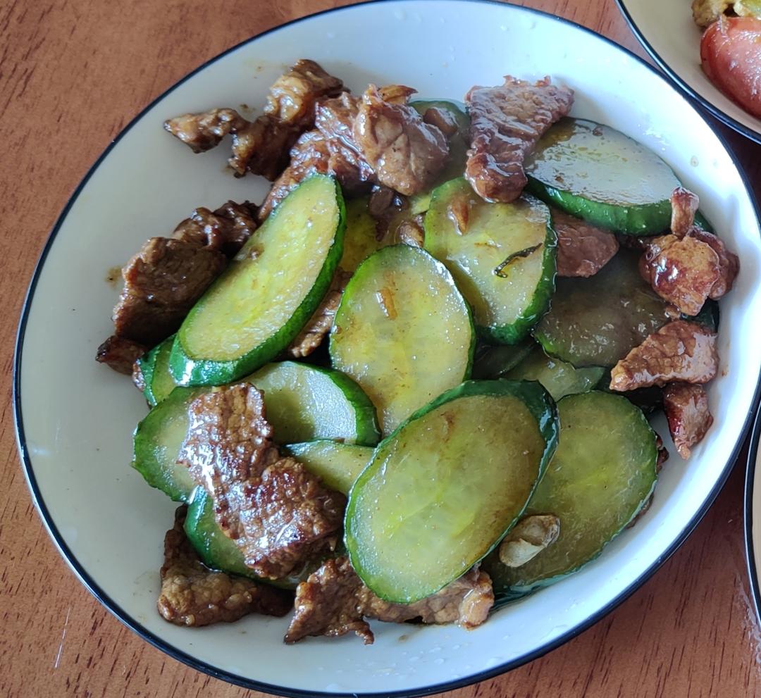 黄瓜炒肉