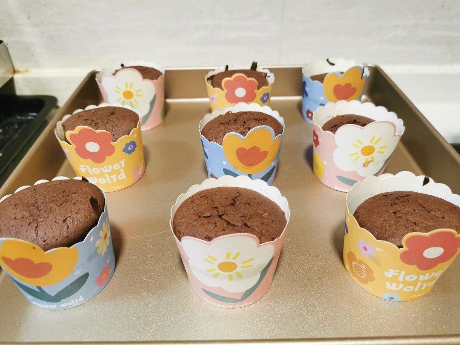 古典巧克力cupcake配马斯卡彭奶油霜