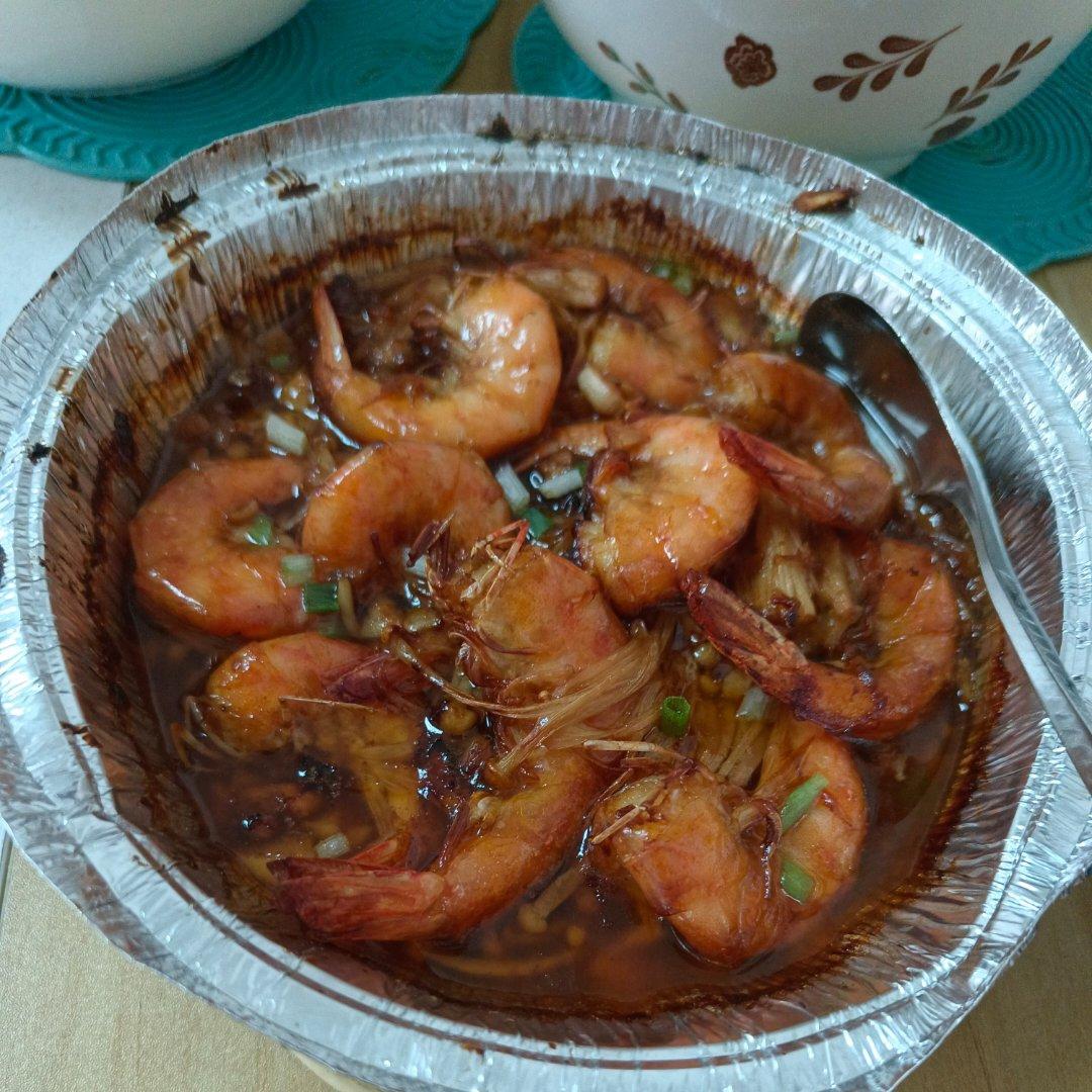 蒜蓉金针菇烤大虾-不蒸不炒不油炸的大虾，你绝对想象不到的好吃