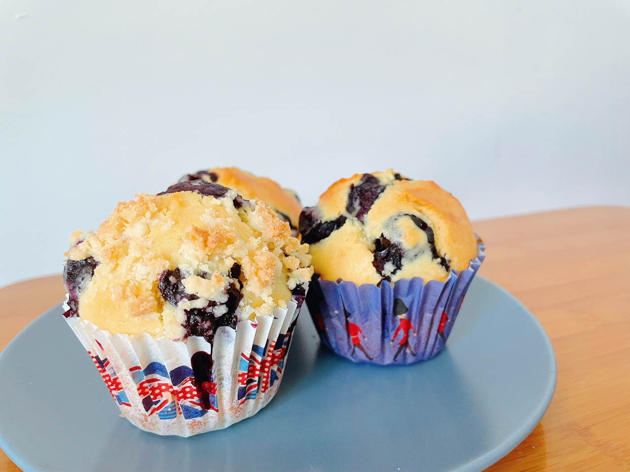 【爆浆蓝莓玛芬蛋糕】搅和几下就爆浆了～Blueberry Muffins～ | Q BAKE