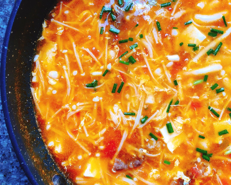 超番茄肥牛菌菇汤的做法