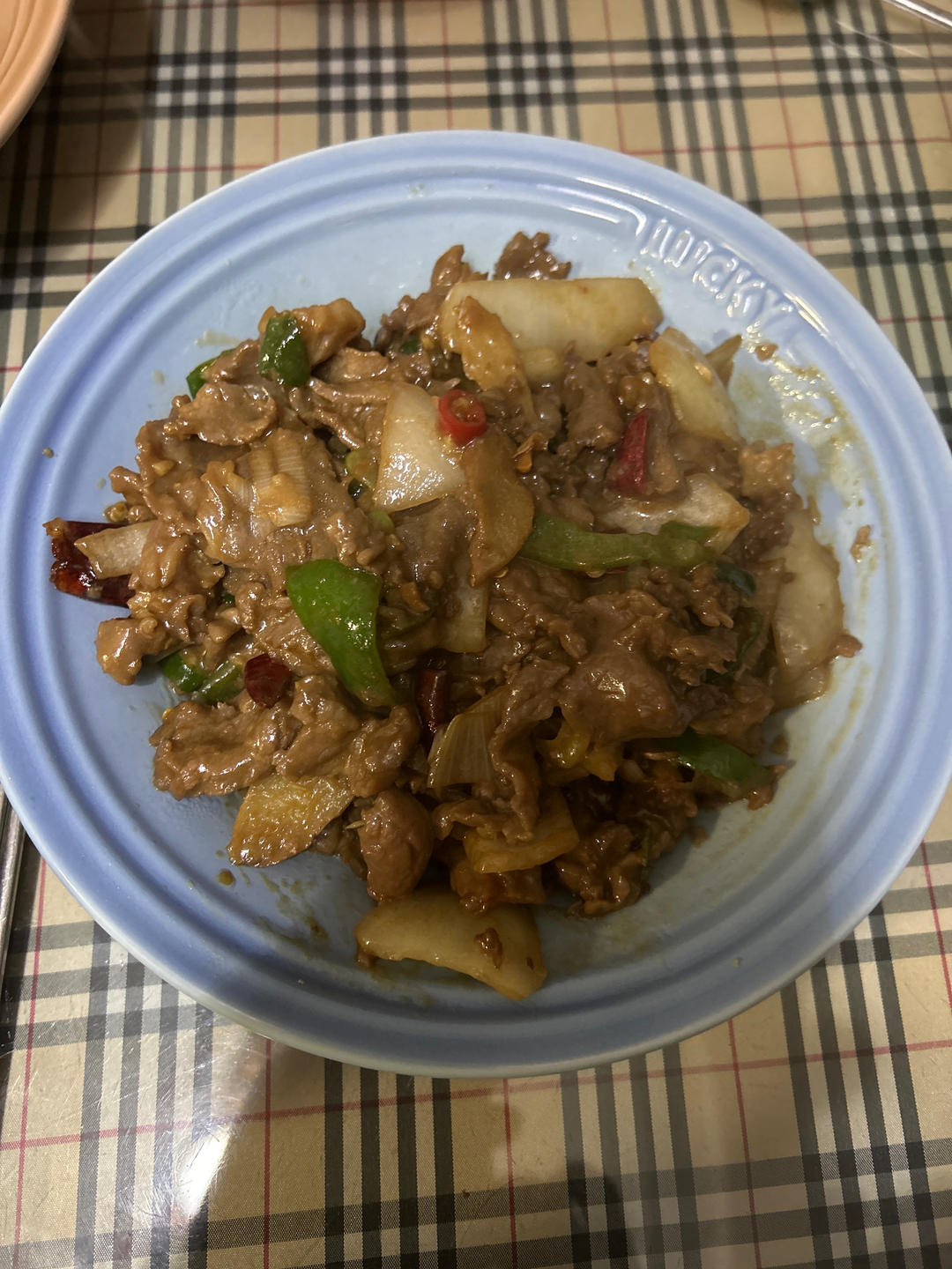 嫩炒牛肉片～～简单快手菜