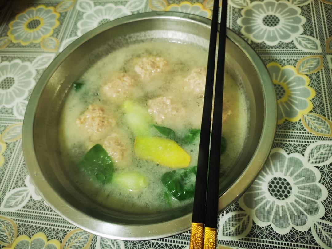 猪肉丸子汤