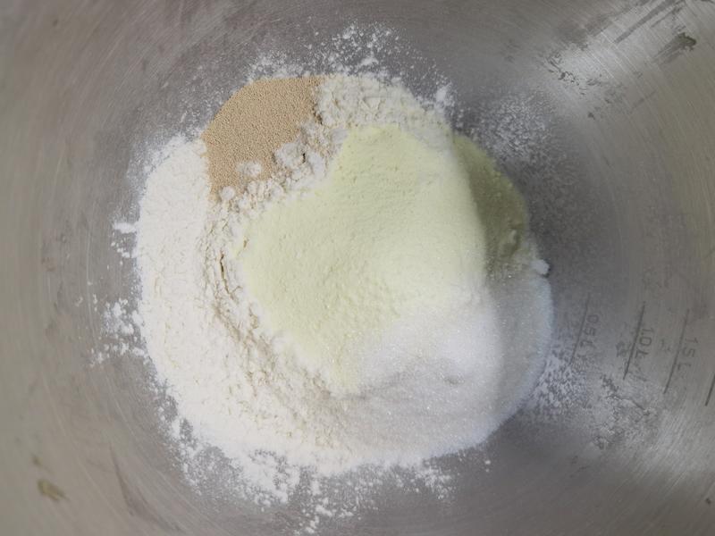 纯奶手撕吐司的做法 步骤1