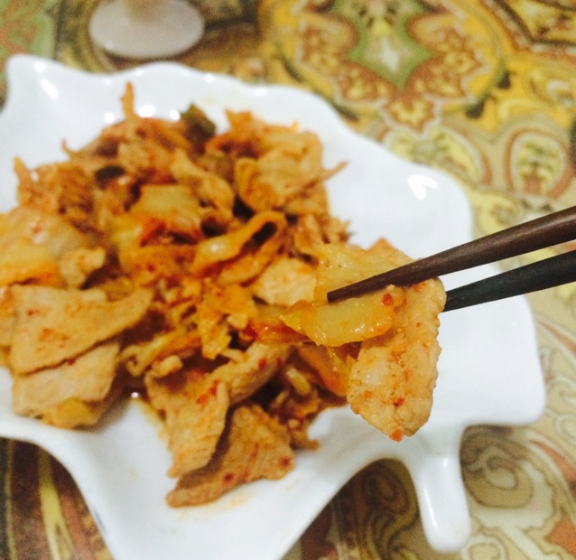 辣白菜炒五花肉