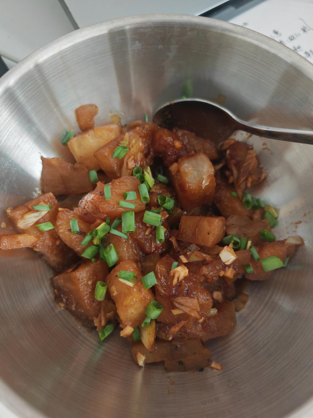 红烧冬瓜最完美做法，不加一滴水，瞬间秒杀红烧肉