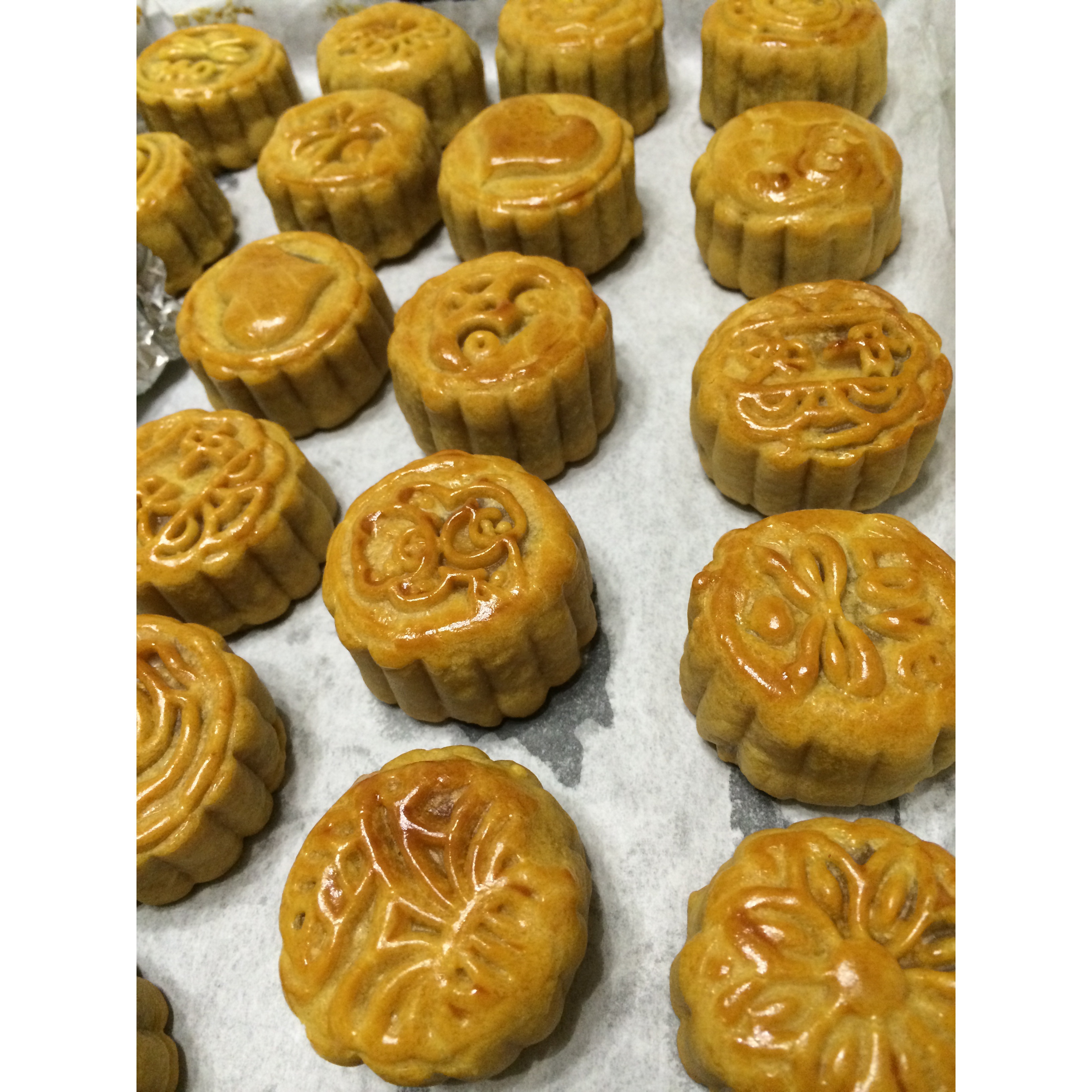广式月饼——蛋黄莲蓉月饼