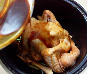 嫩滑多汁酱油鸡之懒人电饭锅版的做法 步骤3