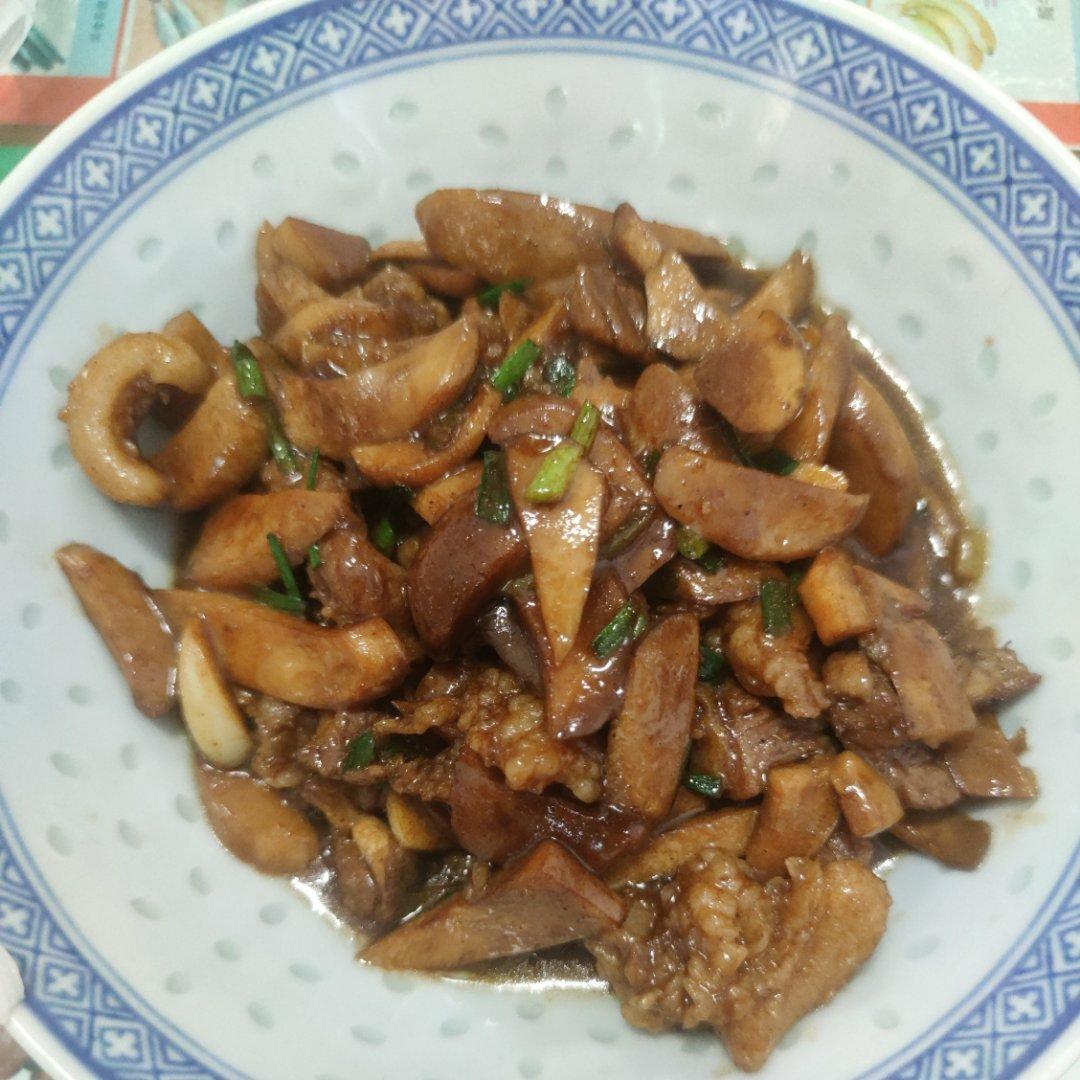超好吃的杏鲍菇炒肉