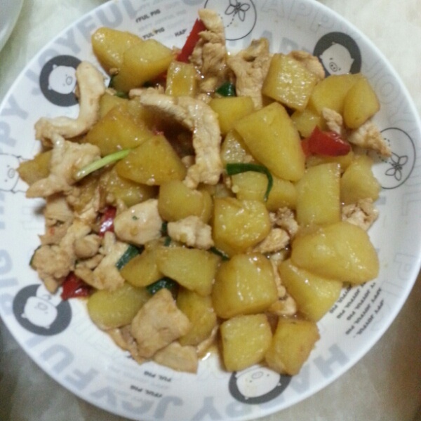 土豆炖鸡块