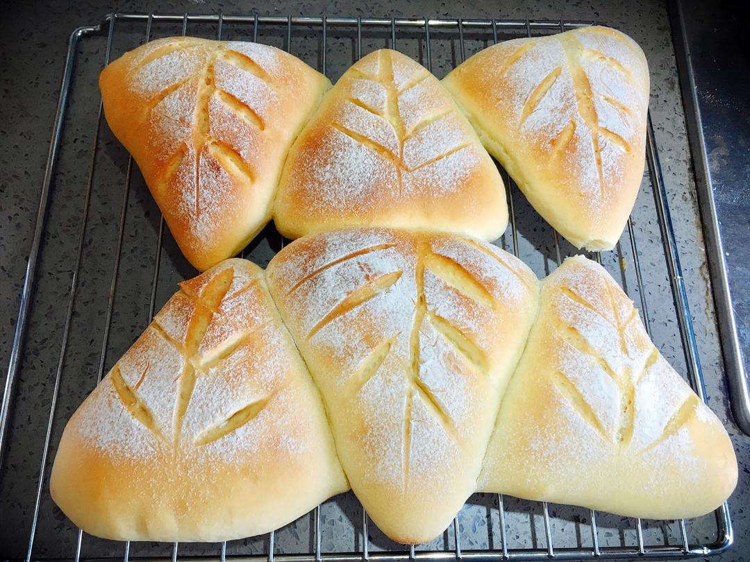 全麦椰香葡萄干面包