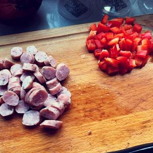 金枪鱼番茄烩饭的做法 步骤1