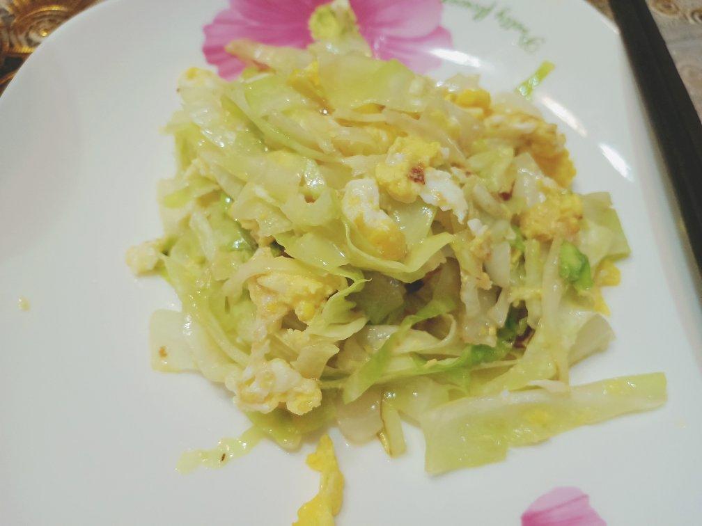 包菜丝炒鸡蛋（附切包菜丝方法）