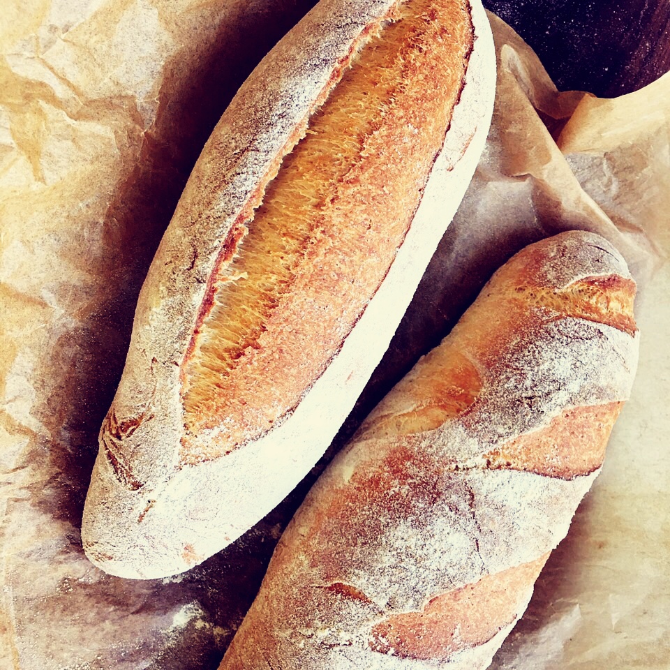 手艺刘儿做的割口发烧友的面包椭圆形乡村面包70酵种3