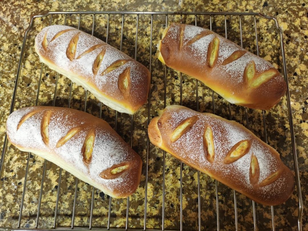 榴莲芝士软欧包