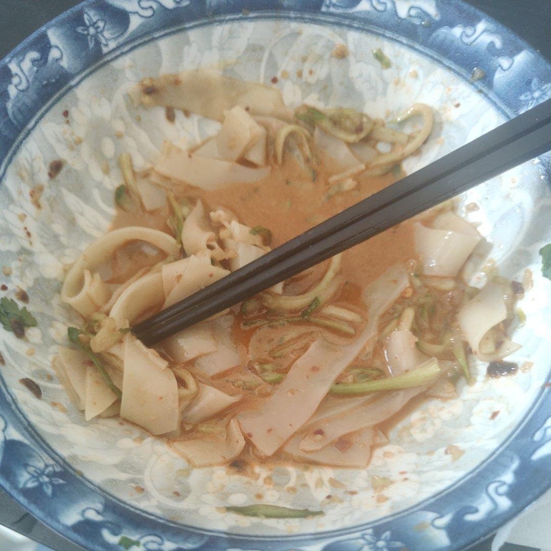 凉皮调料汁（街边摊的味道）