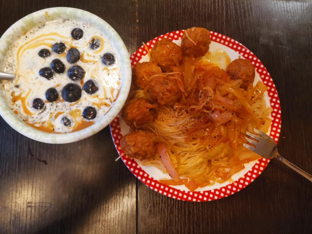 经典意大利面～～红酱牛肉丸意面（pasta with meatball）