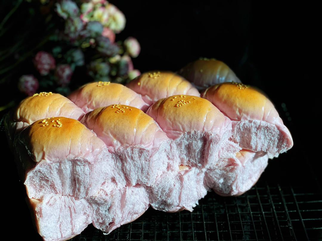 芋泥牛奶面包卷