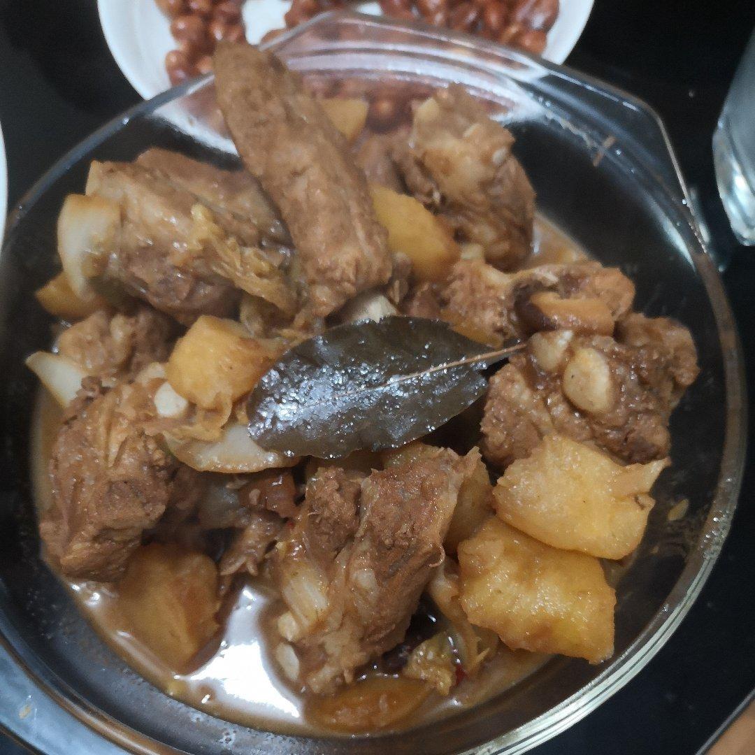排骨炖土豆